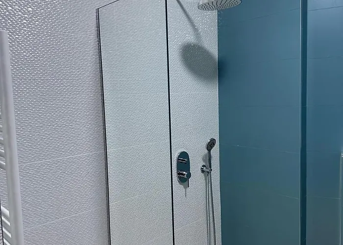 Mikpritja Pogradec, 5 Apartamento *